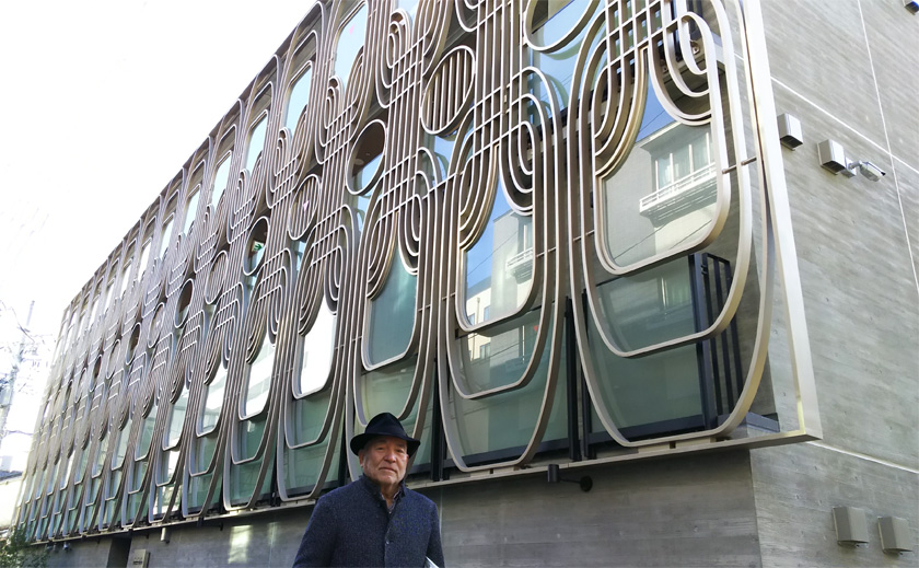 京都八条口ホテルefh(エフ)外壁アルミパネルと田所社長